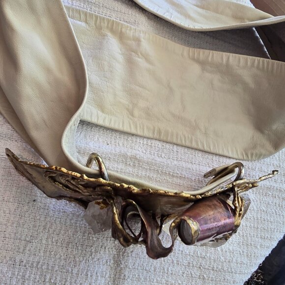 Fancy Nancy - Vintage Belt with Beautifully Detailed Metal Work & Large Quartz - Picture 4 of 10